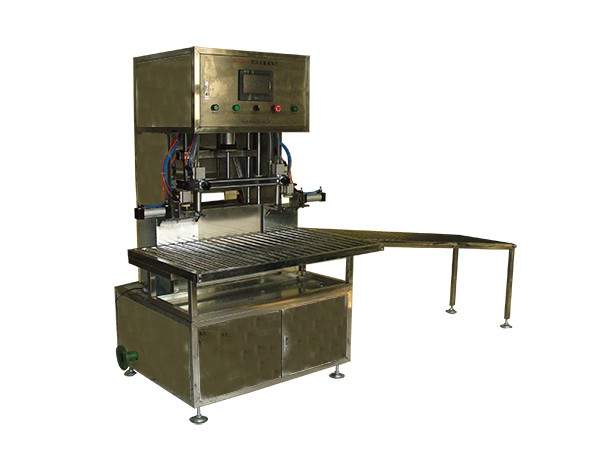 软包装​食用油灌装机